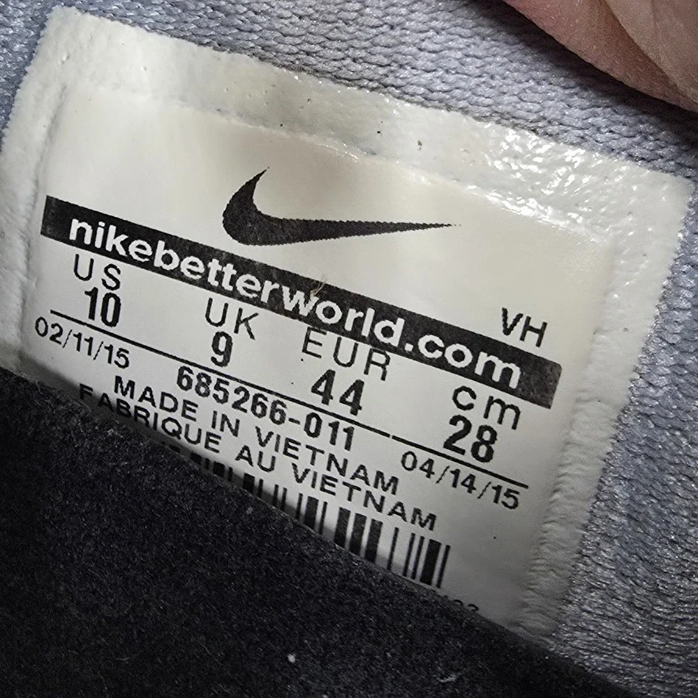 Nike Mens FS Lite Run 2 Running Shoes Mens 10 Gray Black  Sneakers 685266-011‎